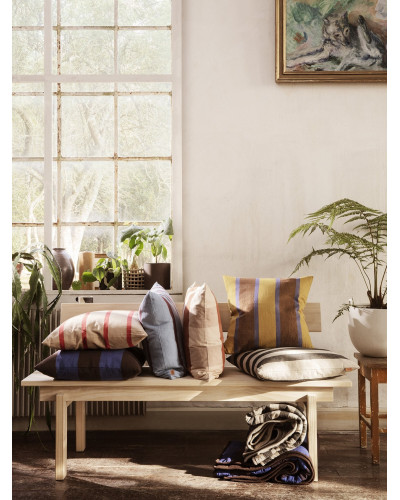 Grand Cushion  - faded blue/burgundy