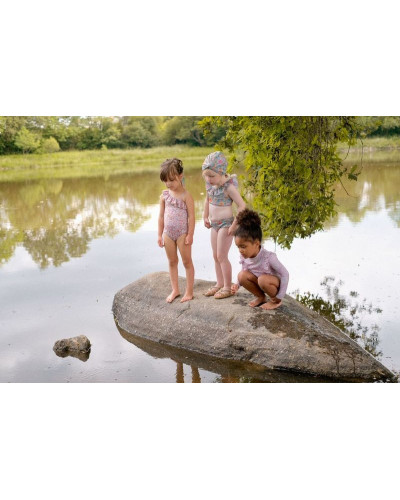 Bikini Primavera - water river flowers