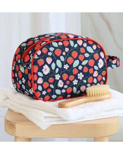 Toiletry bag - Strawberries