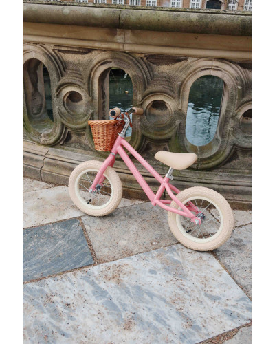 Balance bike - sparkling pink