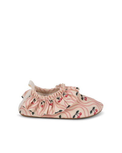 Merle frill swim shoes - cherry pink motif