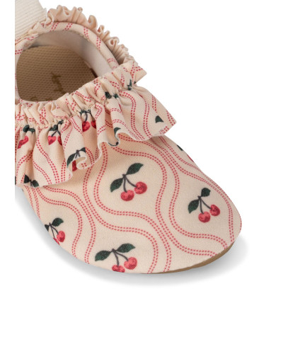 Merle frill swim shoes - cherry pink motif