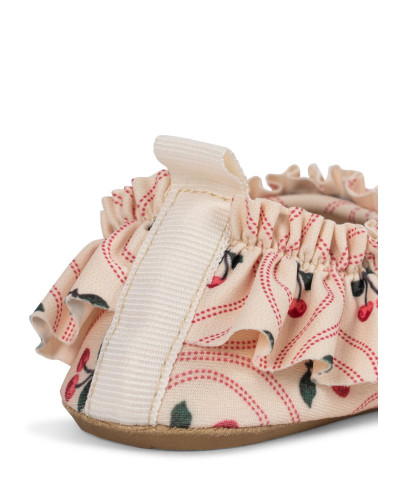 Merle frill swim shoes - cherry pink motif